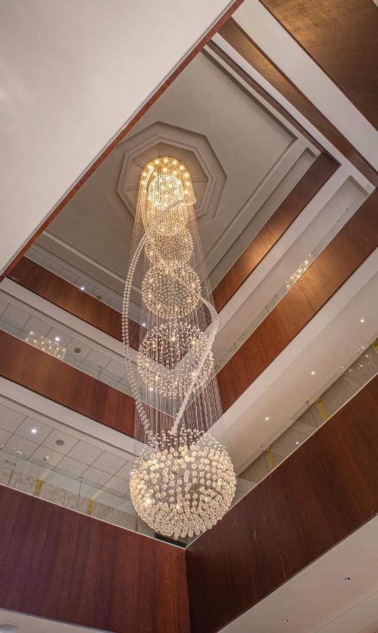 Waves Aqua Resort Kenitra Kültér fotó The 10-metre high chandelier in the lobby of the hotel