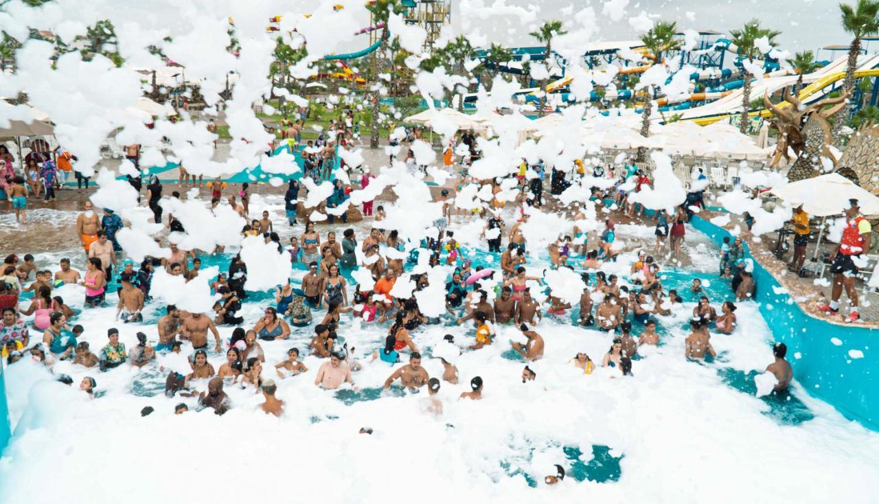 Waves Aqua Resort Kenitra Kültér fotó Foam party at Privilege Ibiza