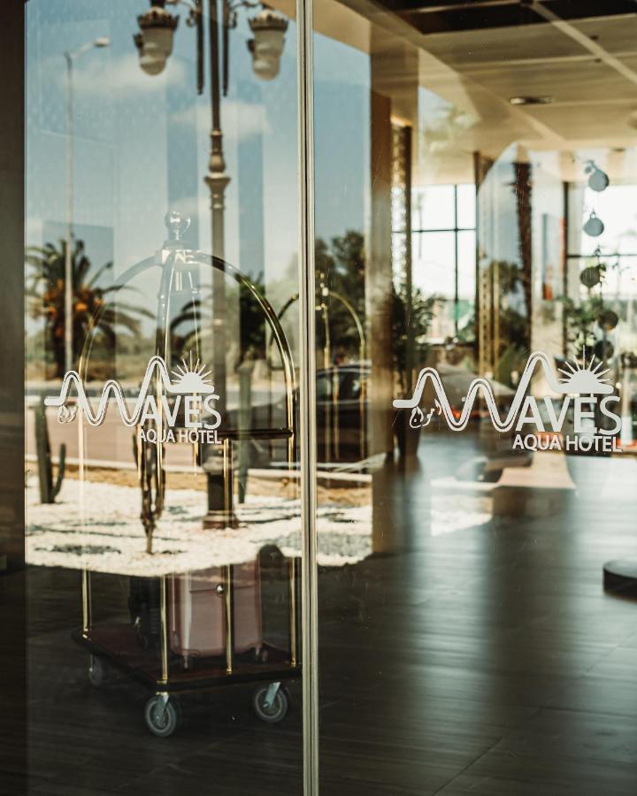 Waves Aqua Resort Kenitra Kültér fotó Entrance to the hotel